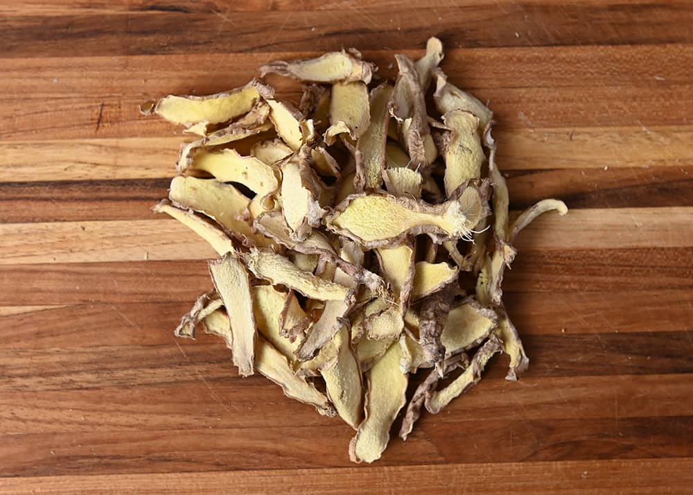 Dehydrated Ginger Flakes